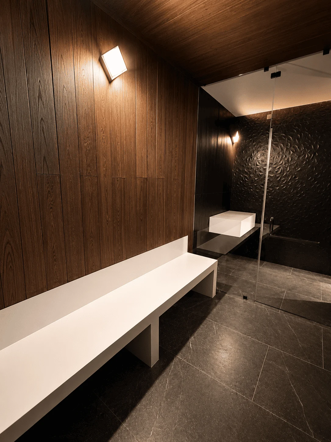 Suite Mini Pool — interior